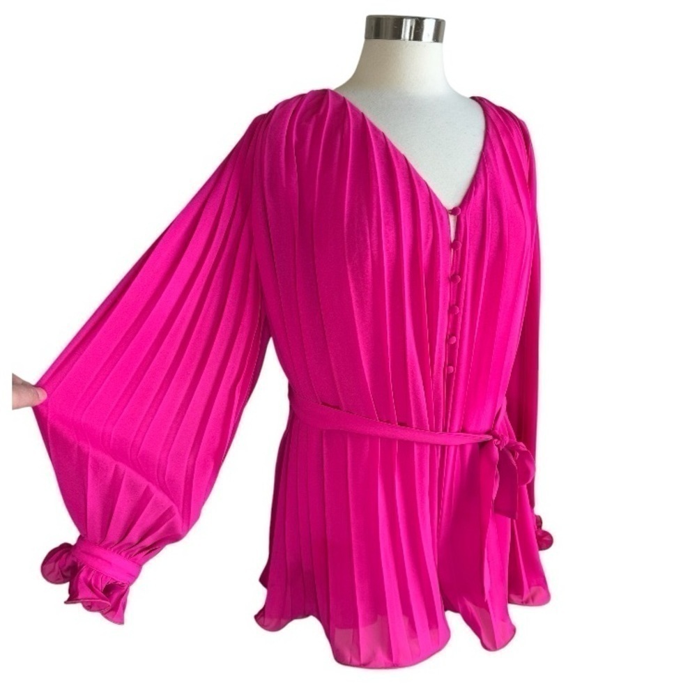ENDLESS ROSE Found Love Pleated Romper size S - Picture 2 of 16